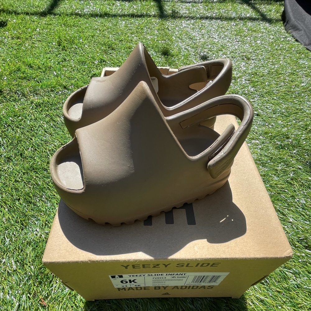 Infant yeezy slides